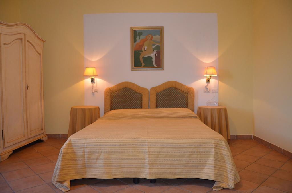 Il Fondaccio Hotel Lizzano In Belvedere Værelse billede