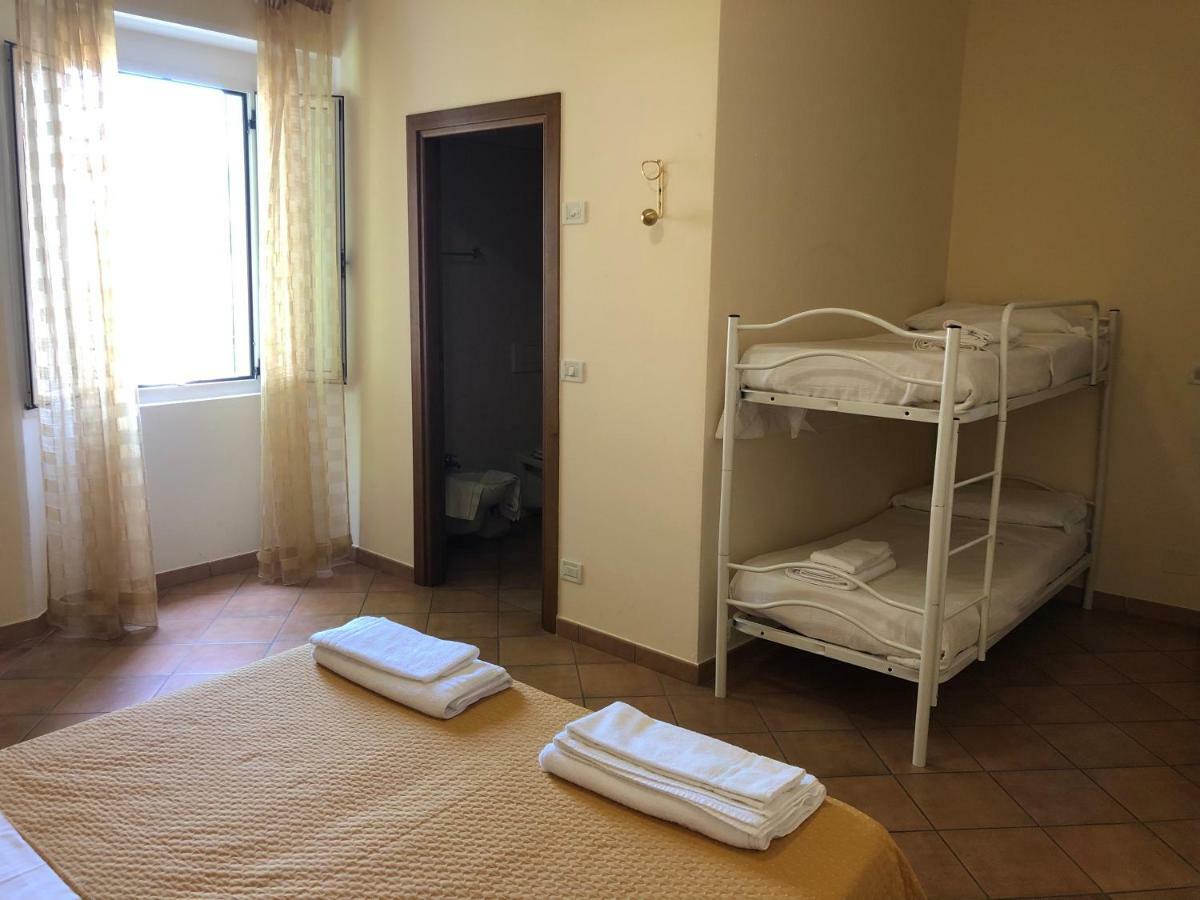 Il Fondaccio Hotel Lizzano In Belvedere Eksteriør billede