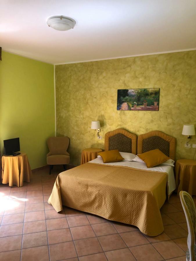 Il Fondaccio Hotel Lizzano In Belvedere Eksteriør billede
